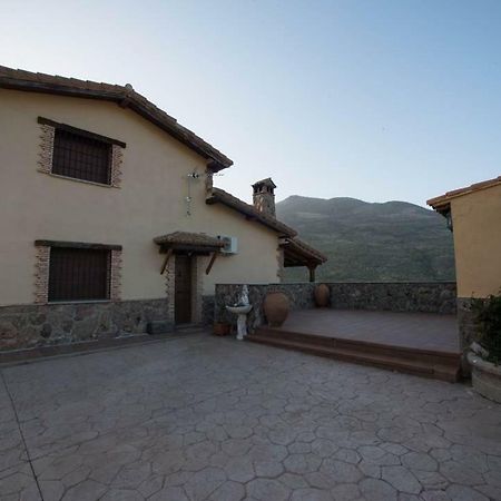 Casa Rural Apartamento Las Malpicas Navaconcejo Exterior photo